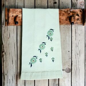 Vintage Embroidered Floral Single Tea Towel Off-white 19.5 X 12" Kitchen Linens